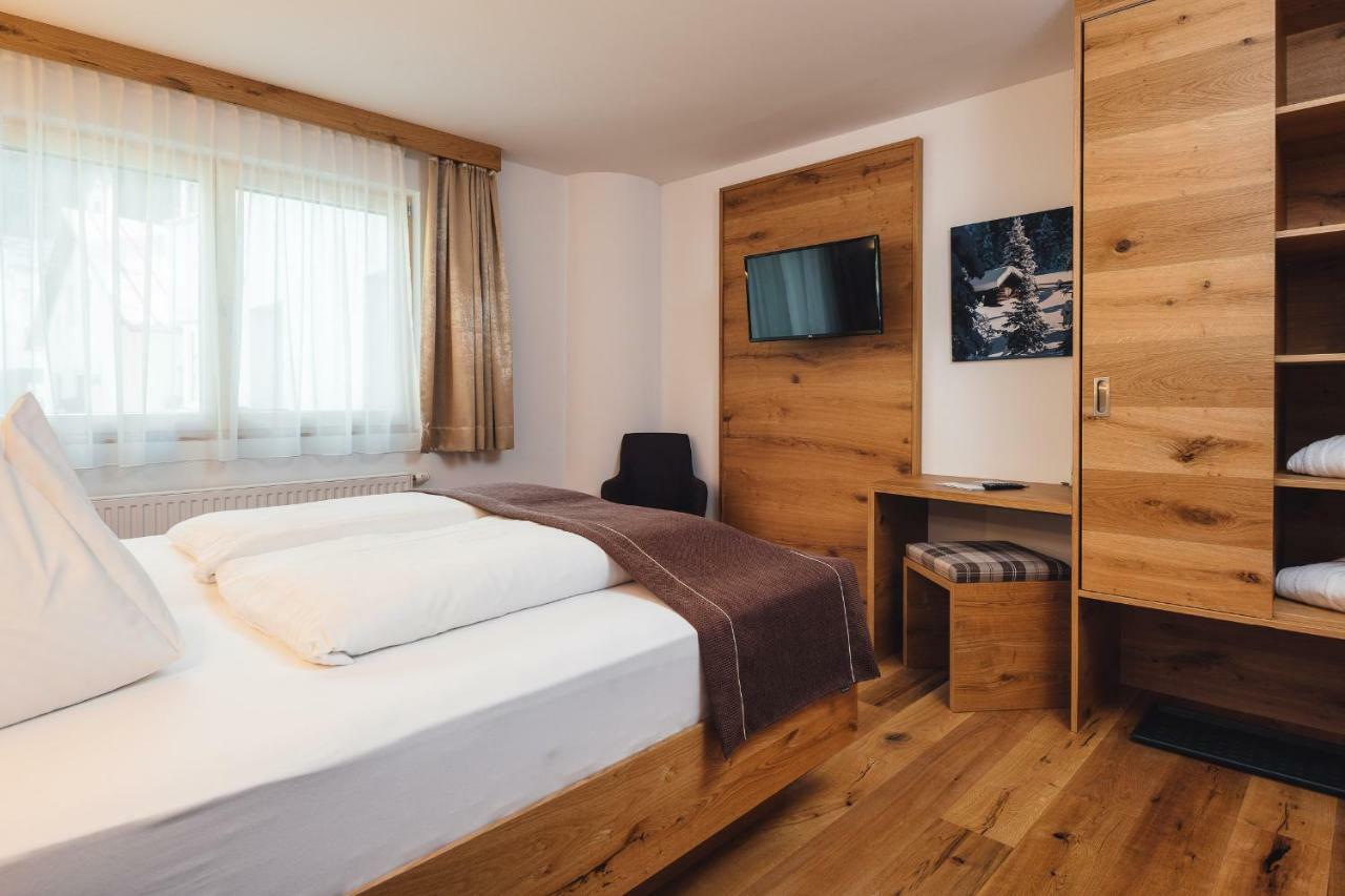 Post Hotel